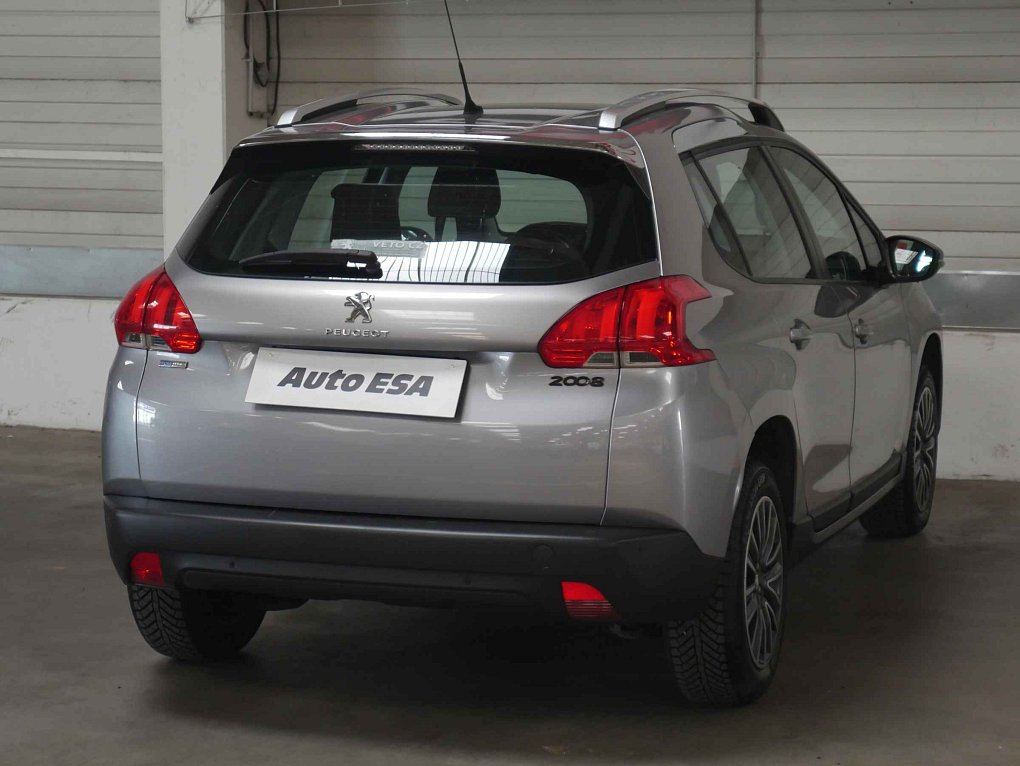 Peugeot 2008 1.2PT 