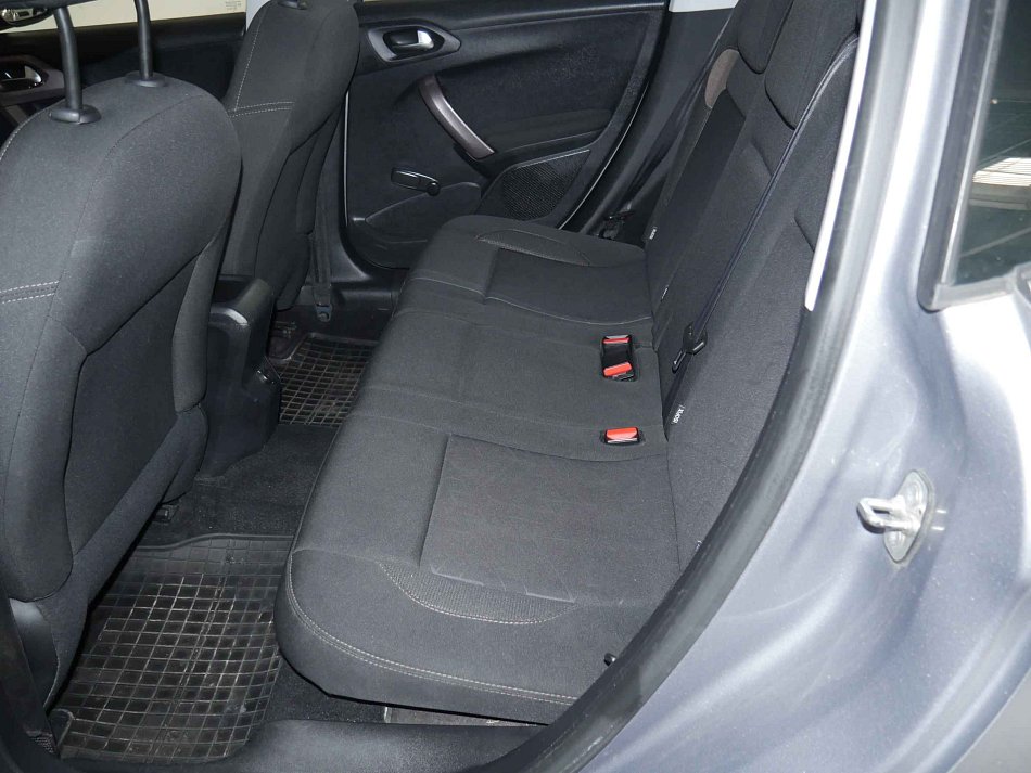 Peugeot 2008 1.2PT 