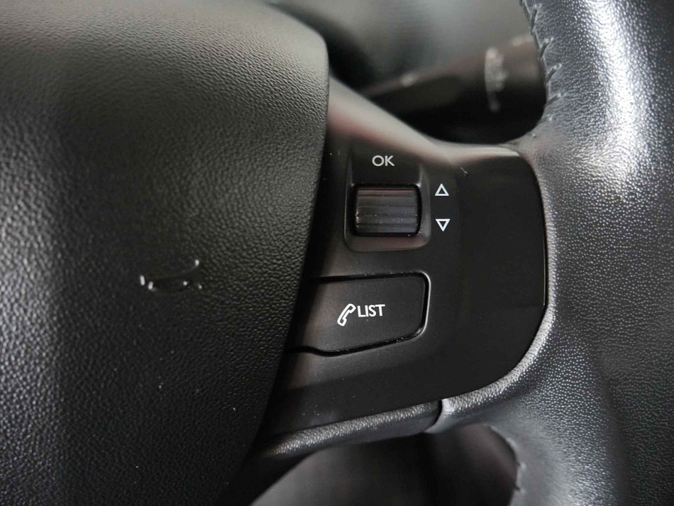 Peugeot 2008 1.2PT 