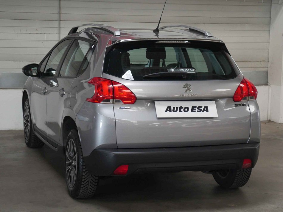 Peugeot 2008 1.2PT 