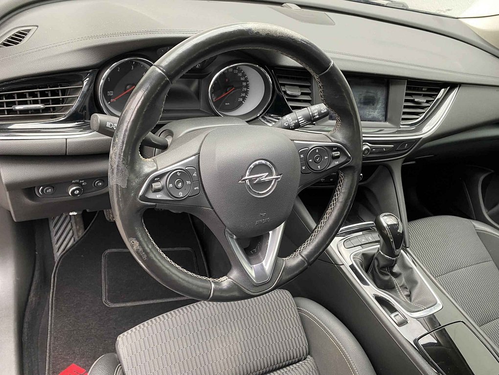 Opel Insignia 1.6 CDTi 