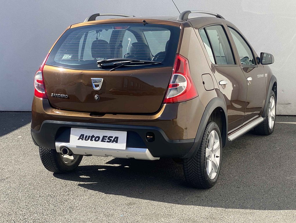 Dacia Sandero 1.6i 