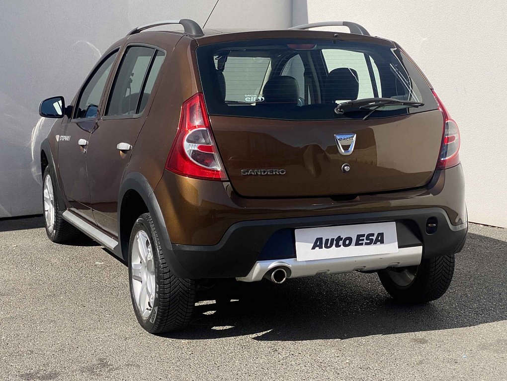 Dacia Sandero 1.6i 