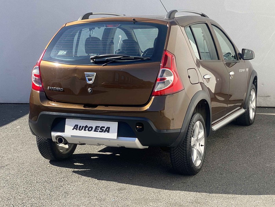 Dacia Sandero 1.6i 
