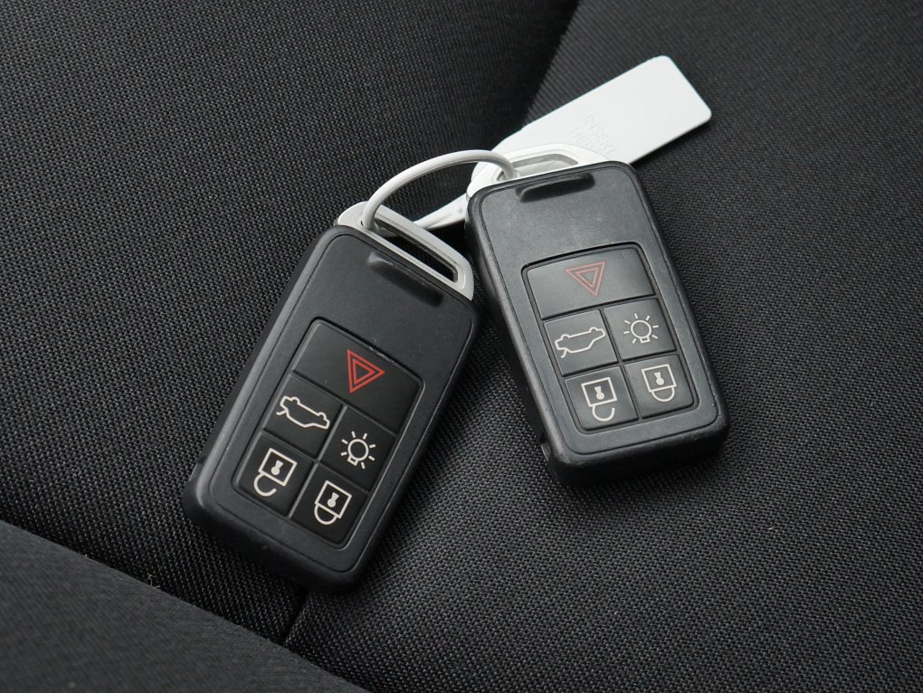 Volvo V60 2.4 D4 Cross Country 4x4