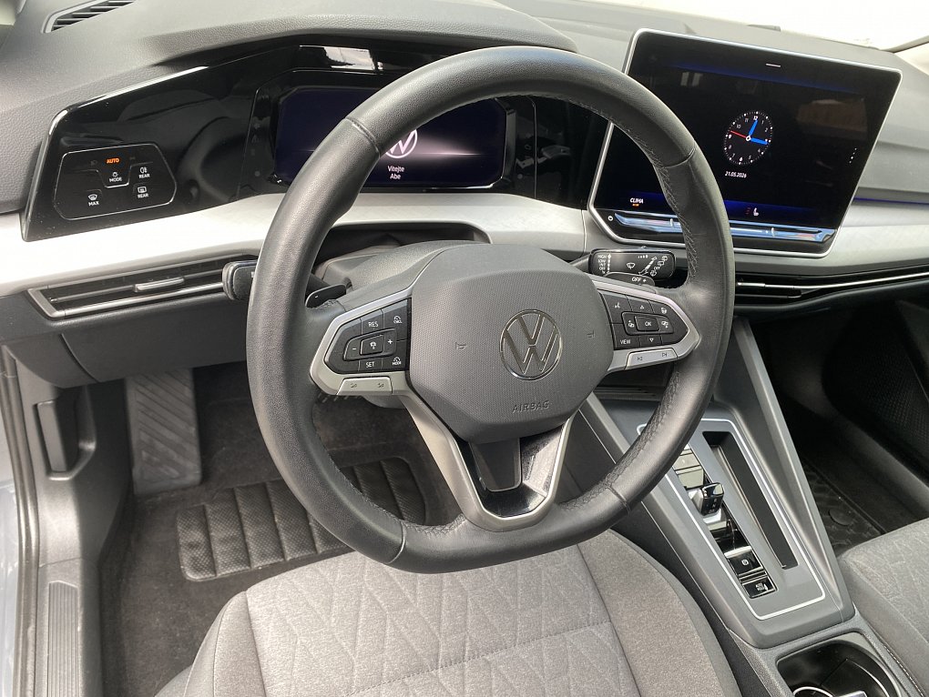 Volkswagen Golf 1.5e-TSi Life