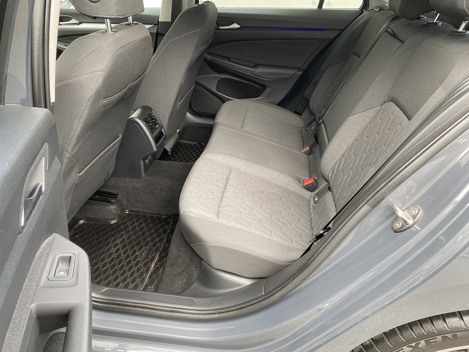 Volkswagen Golf 1.5e-TSi Life