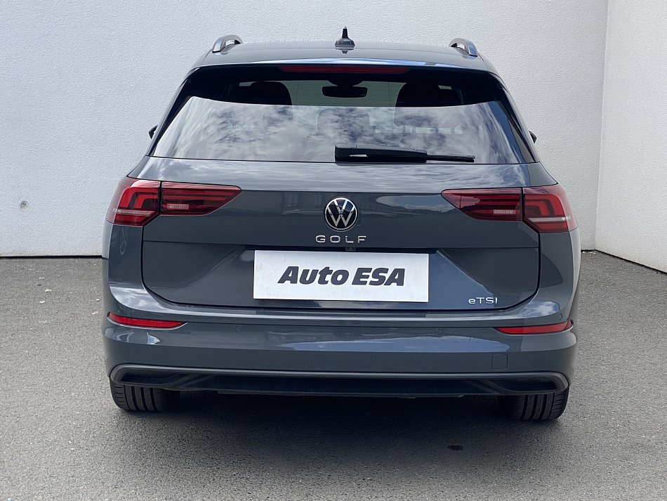 Volkswagen Golf 1.5e-TSi Life