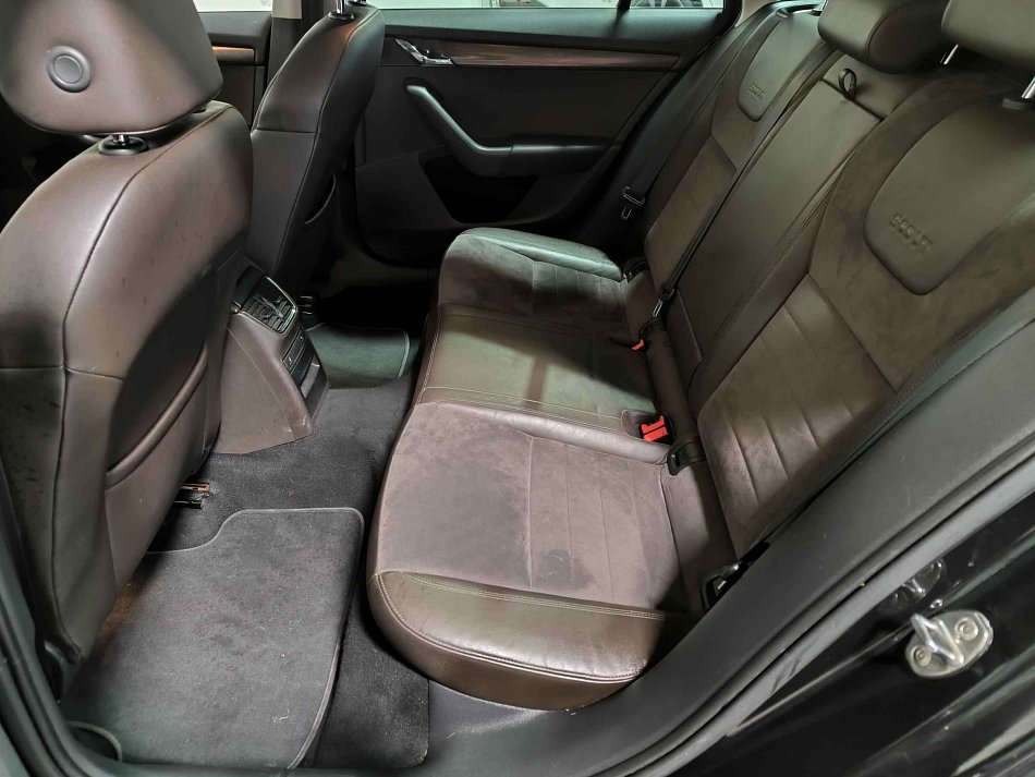 Škoda Octavia III 2.0 TDI Scout 4x4