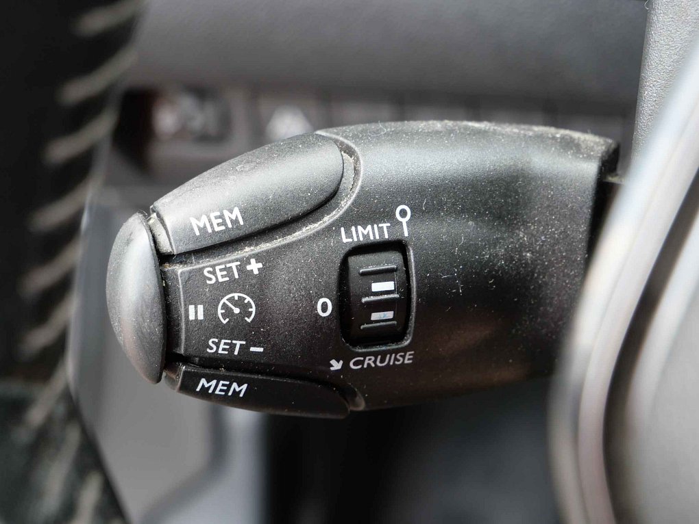 Peugeot 2008 1.5 HDi Active