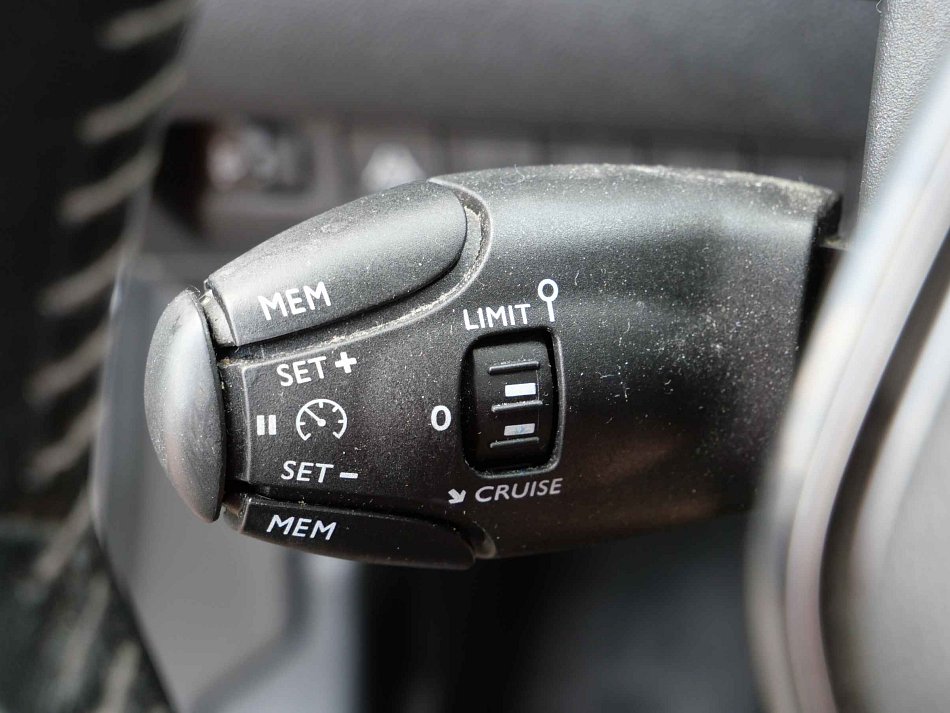 Peugeot 2008 1.5 HDi Active