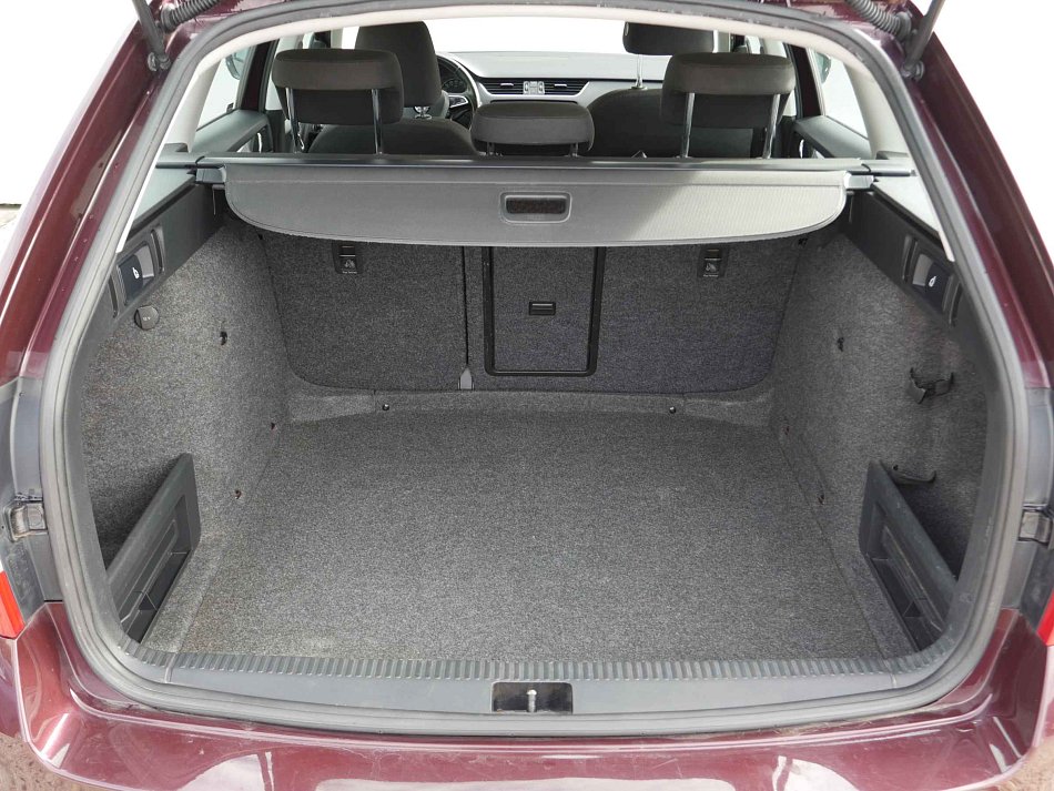Škoda Octavia III 2.0 TDi Elegance