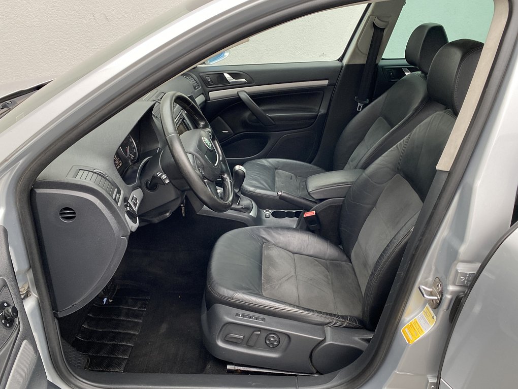 Škoda Octavia II 2.0TDi Elegance 4x4