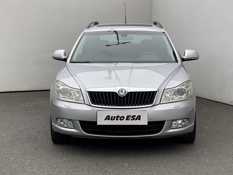 Škoda Octavia II 2.0TDi Elegance 4x4
