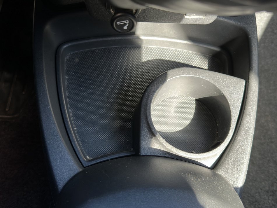 Toyota Yaris 1.3i 