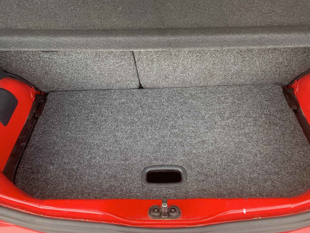 Volkswagen Up! 1.0i 
