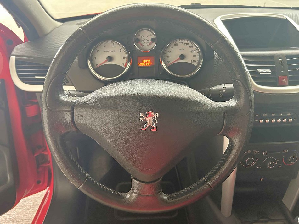 Peugeot 207 1.4 i 