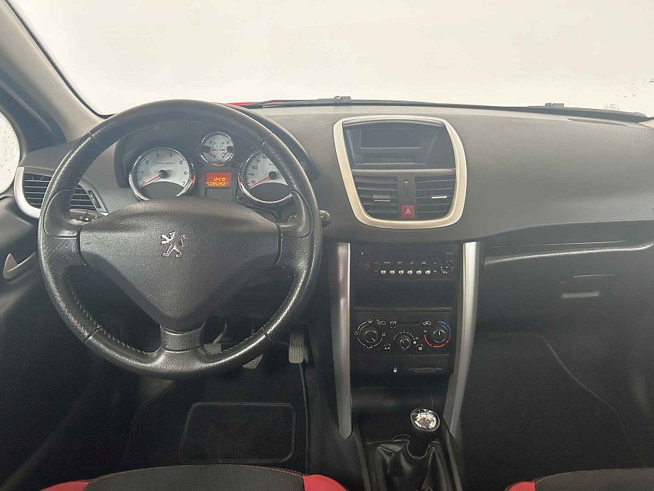 Peugeot 207 1.4 i 