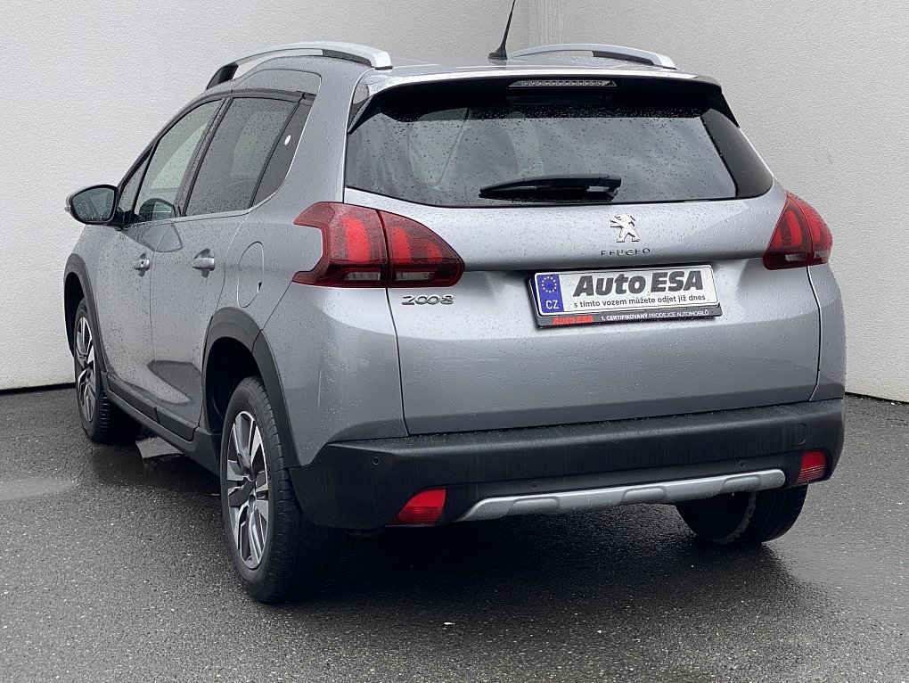 Peugeot 2008 1.2 PT Allure