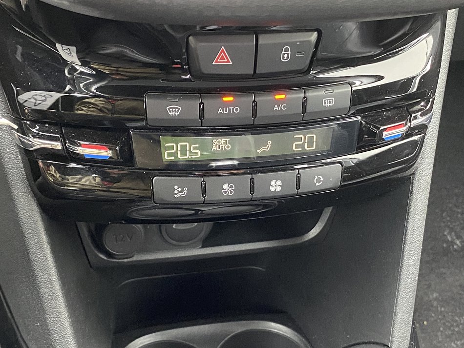 Peugeot 2008 1.2 PT Allure
