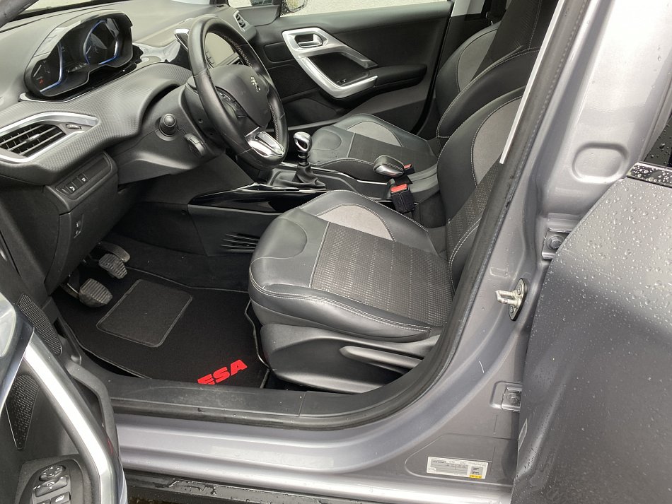 Peugeot 2008 1.2 PT Allure