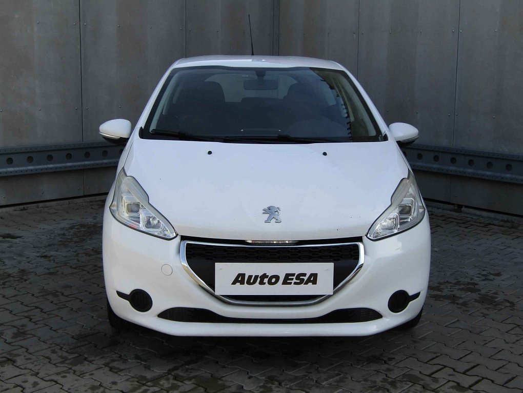 Peugeot 208 1.2 VTi 