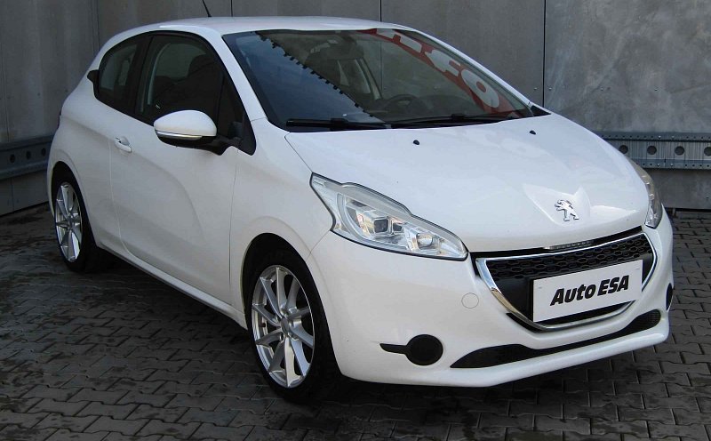 Peugeot 208 1.2 VTi 