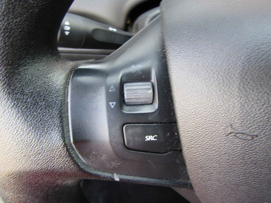 Peugeot 208 1.2 VTi 