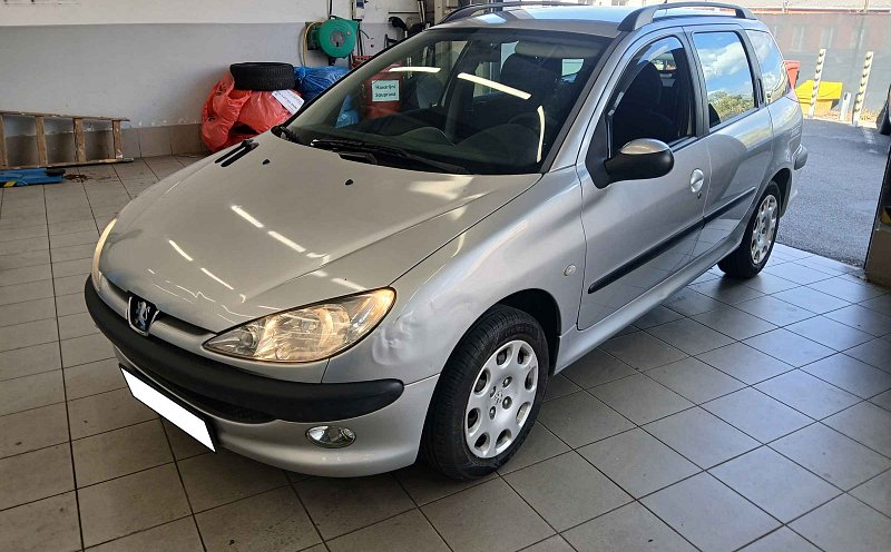 Peugeot 206 1.4 i 