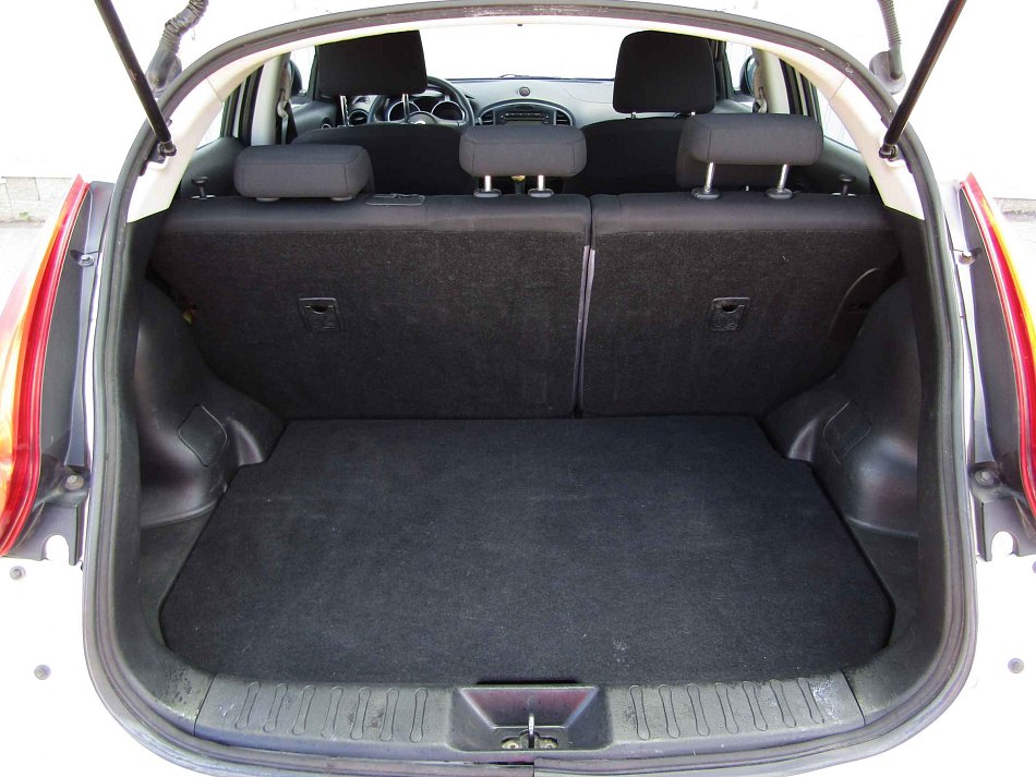 Nissan Juke 1.6i 