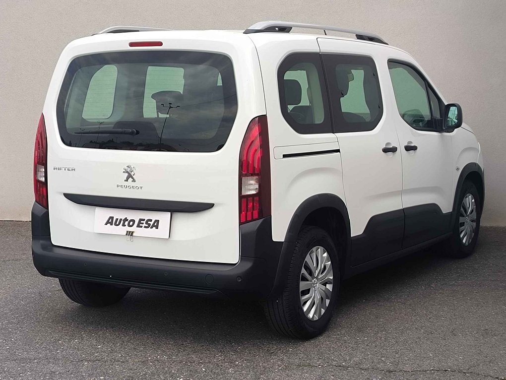 Peugeot Rifter 1.2T Active