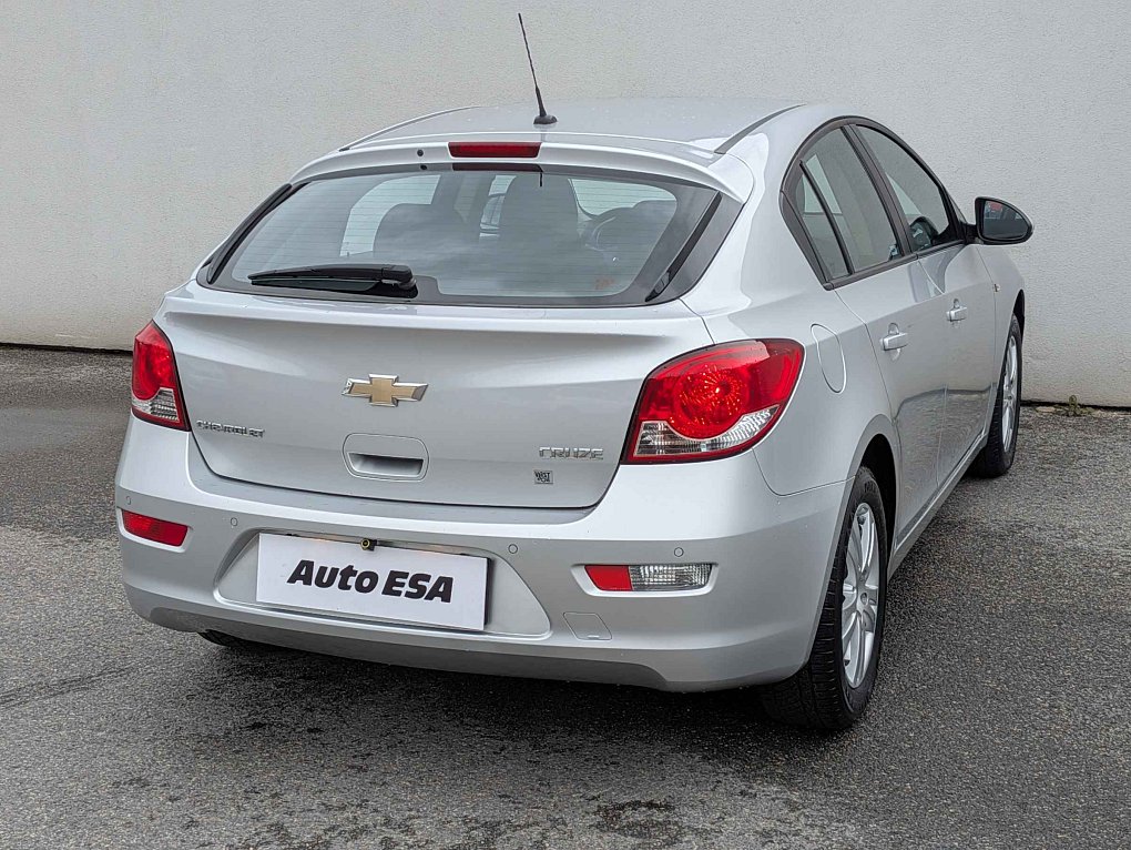 Chevrolet Cruze 1.6i 