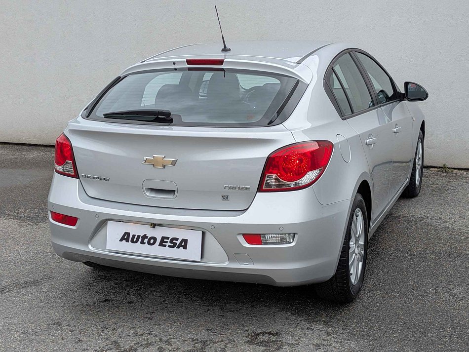 Chevrolet Cruze 1.6i 