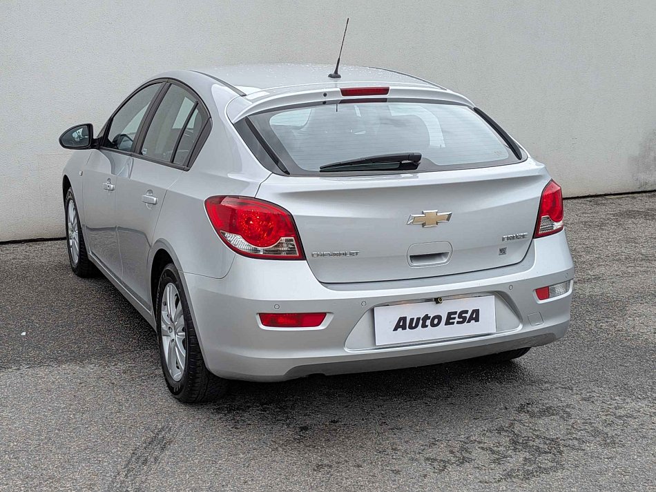 Chevrolet Cruze 1.6i 