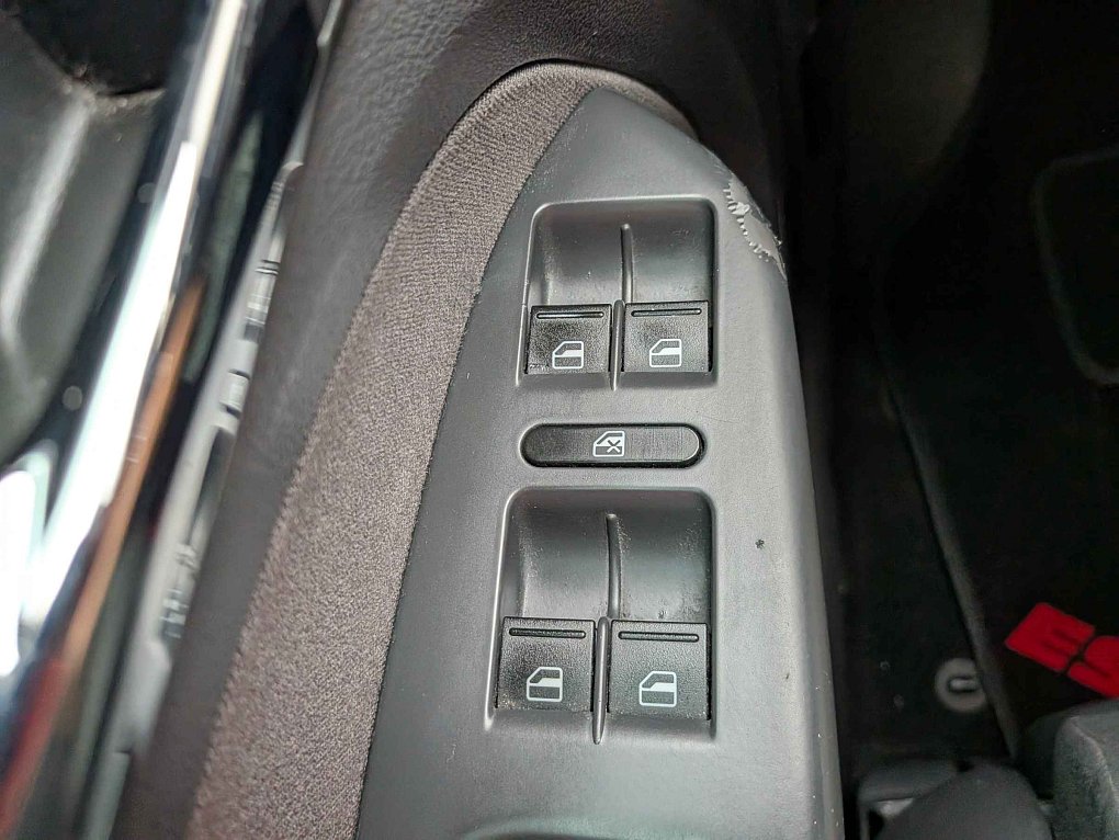 Volkswagen Touran 2.0TDi 