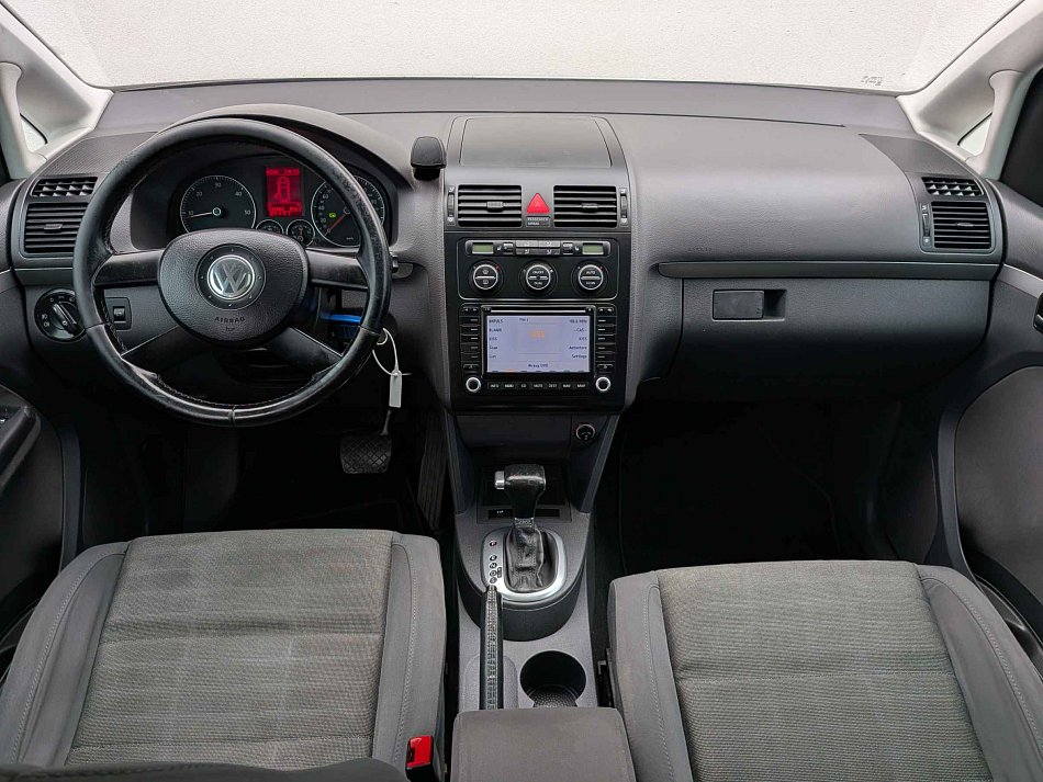 Volkswagen Touran 2.0TDi 