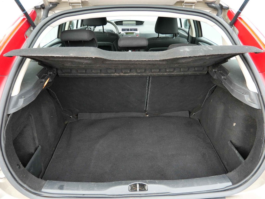 Citroën C4 1.6i 