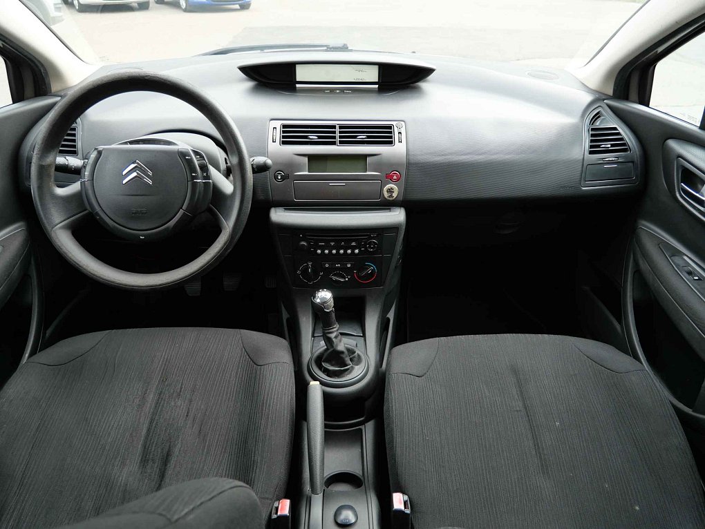 Citroën C4 1.6i 