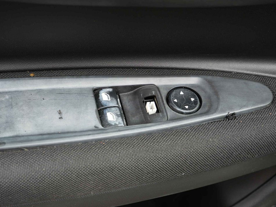 Citroën C4 1.6i 