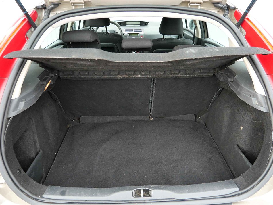 Citroën C4 1.6i 