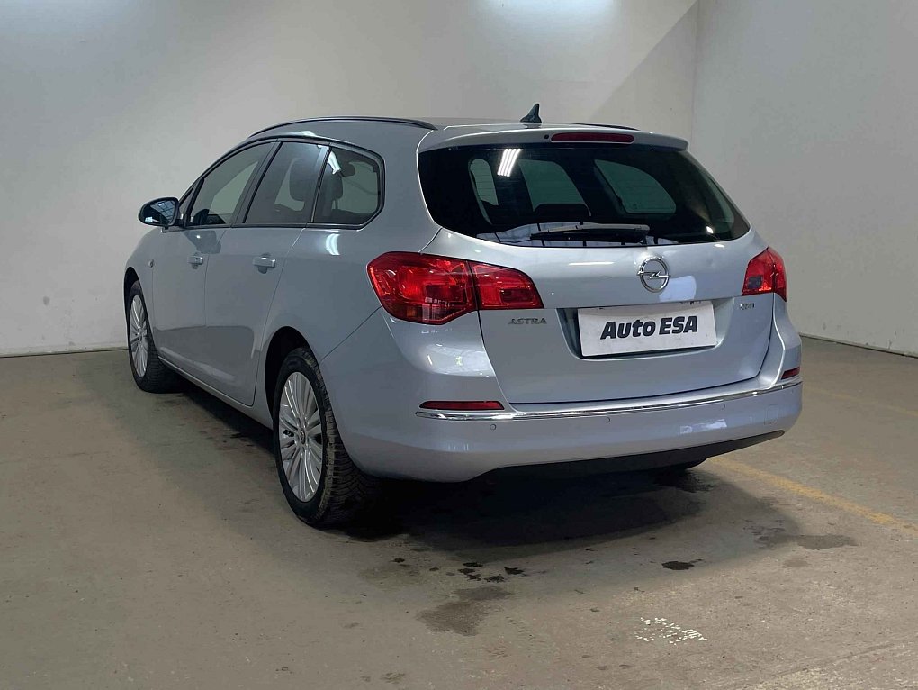 Opel Astra 1.6 CDTi 
