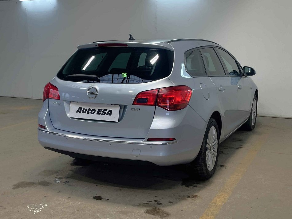 Opel Astra 1.6 CDTi 