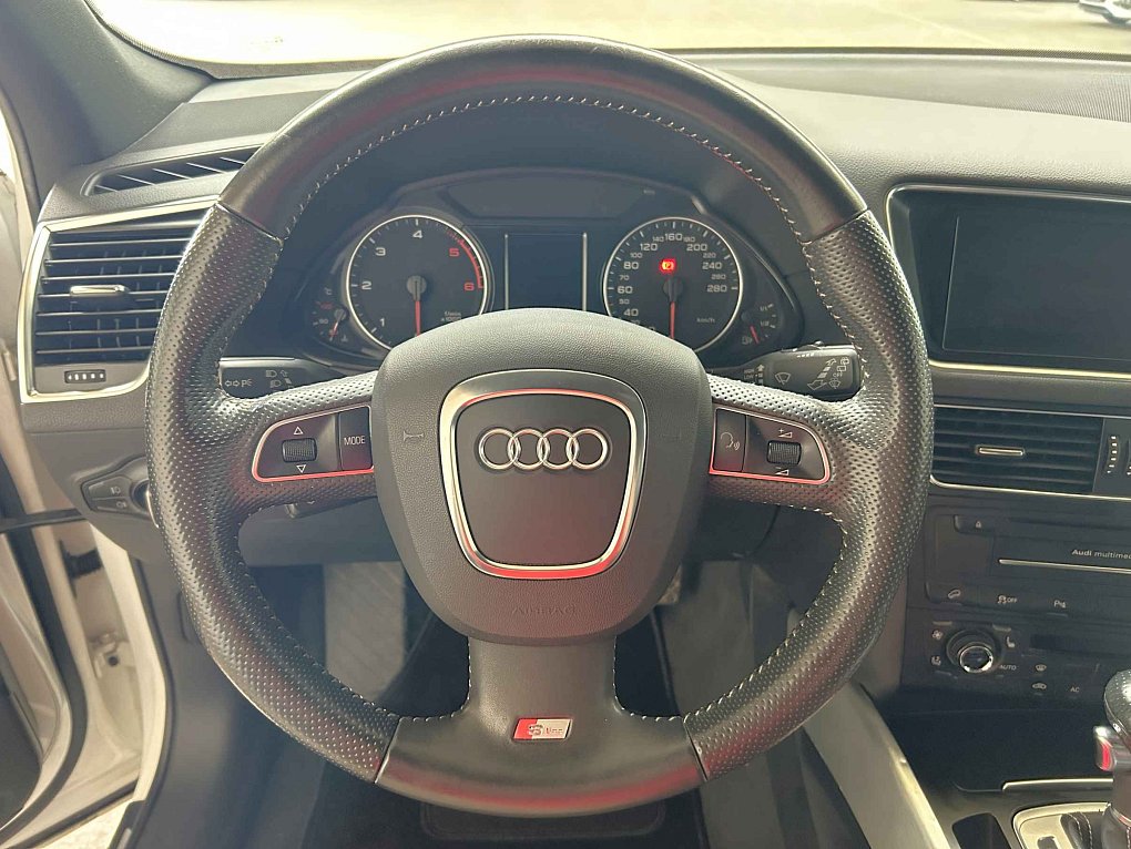 Audi Q5 3.0 TDi S-line Quattro