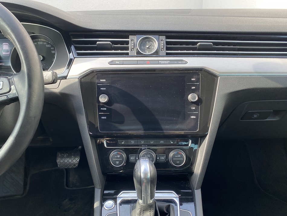 Volkswagen Passat 2.0 TDi Highline