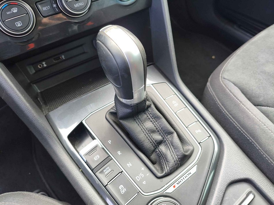 Volkswagen Tiguan 2.0 TDi R-Line 4X4