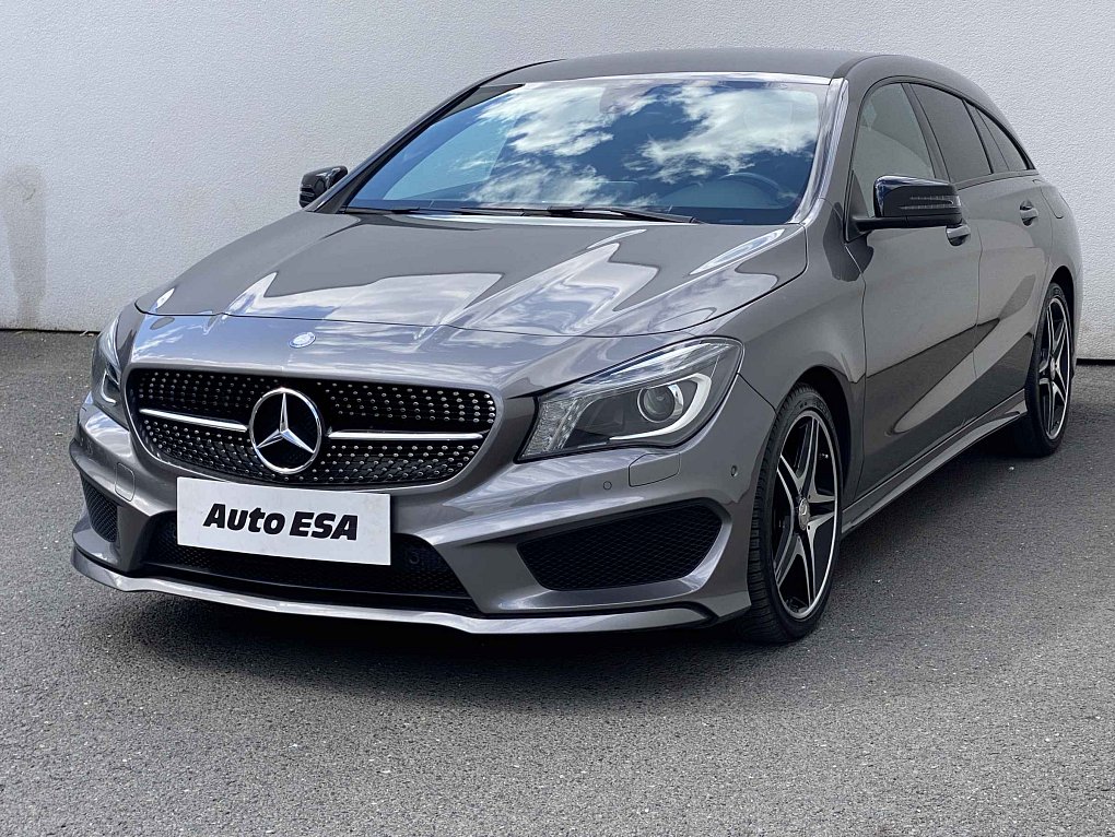 Mercedes-Benz CLA 2.0 i  250