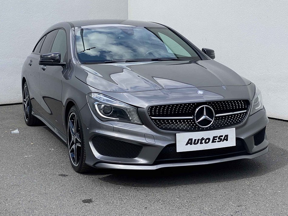 Mercedes-Benz CLA 2.0 i  250