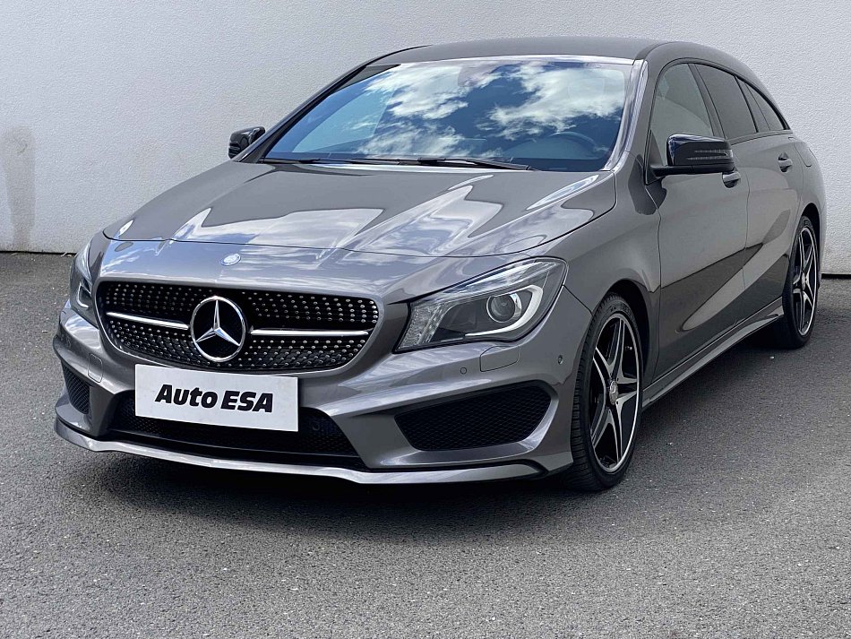 Mercedes-Benz CLA 2.0 i  250