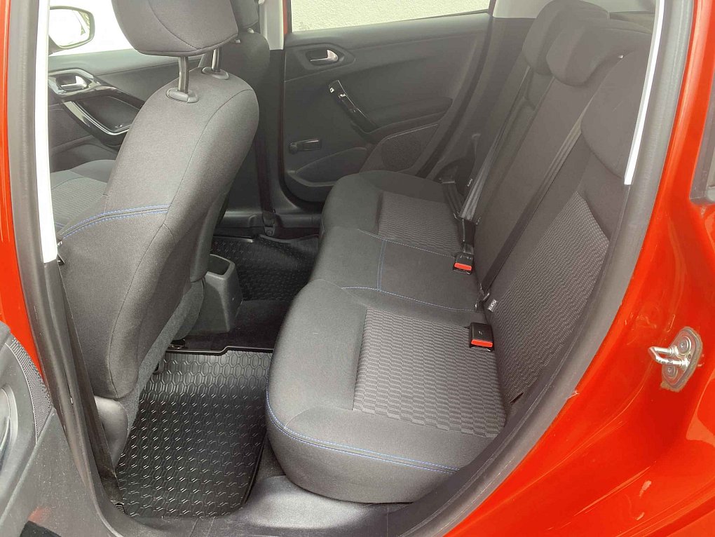 Peugeot 208 1.2 PT Style