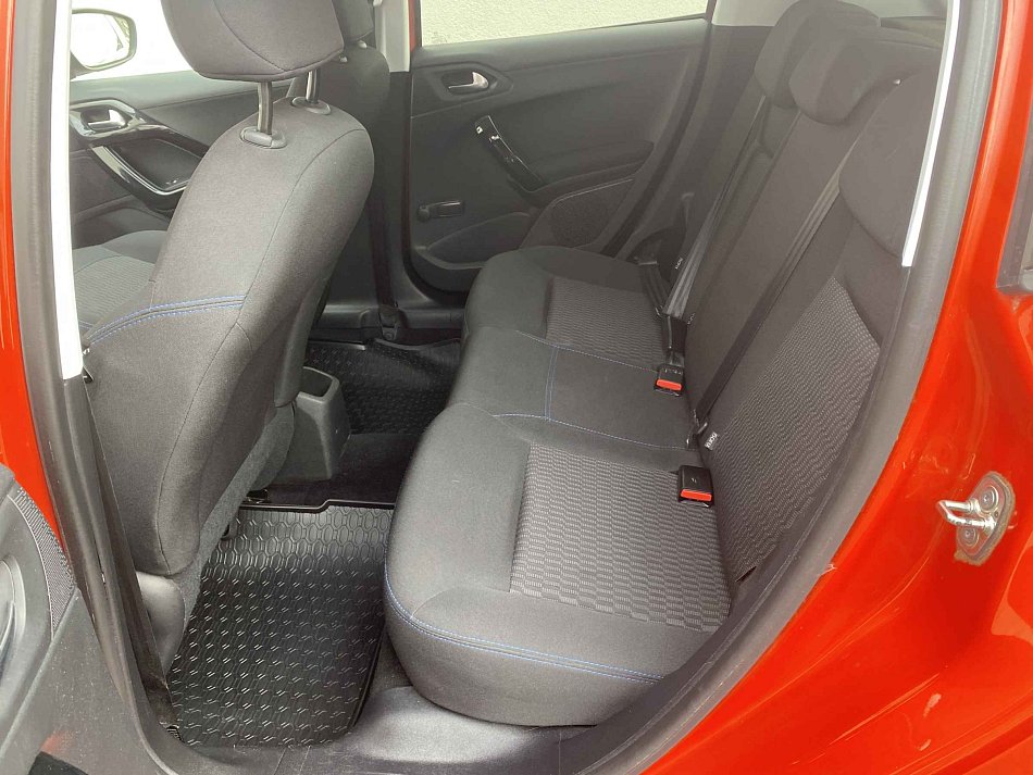 Peugeot 208 1.2 PT Style